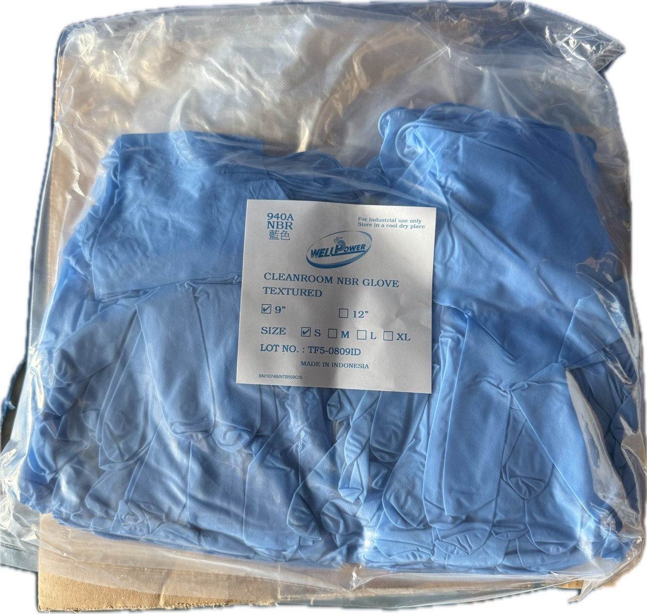 6.F-940A 9"NBR 藍 4.0G 手套 真空