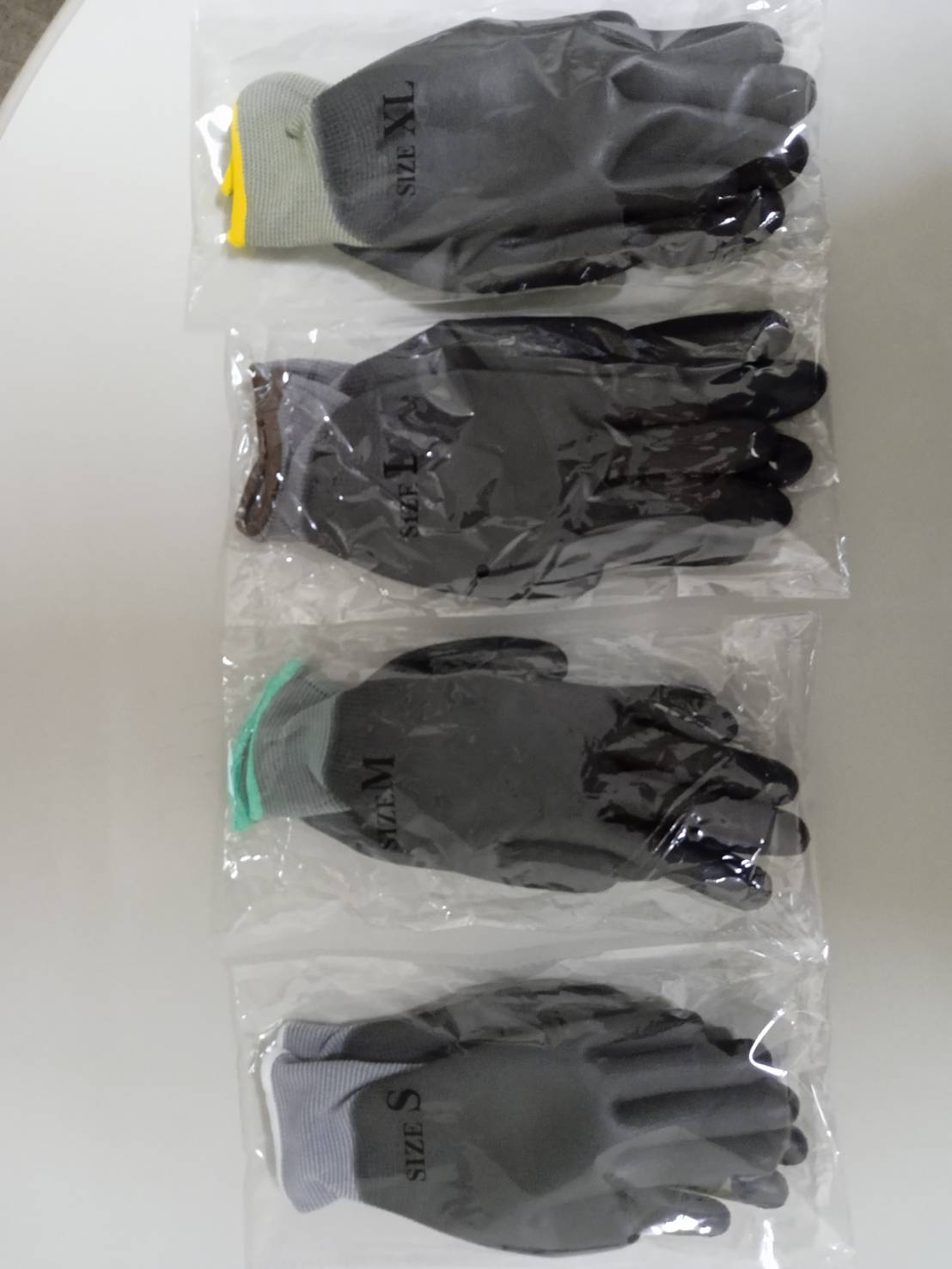 9.F-13PJ 13針黑PU掌心手套