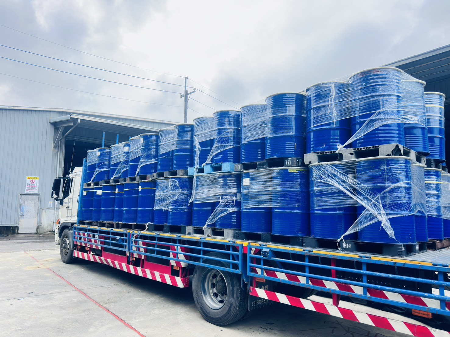 200L中古鐵桶A大開口快扣式上蓋(原裝蘋果濃縮汁)TE429