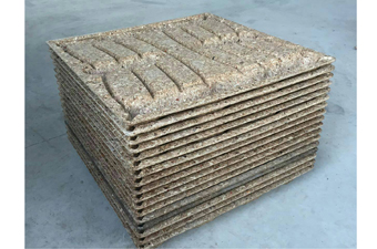 42. V-S4-131110-95 標準九磚綠色木屑環保棧板