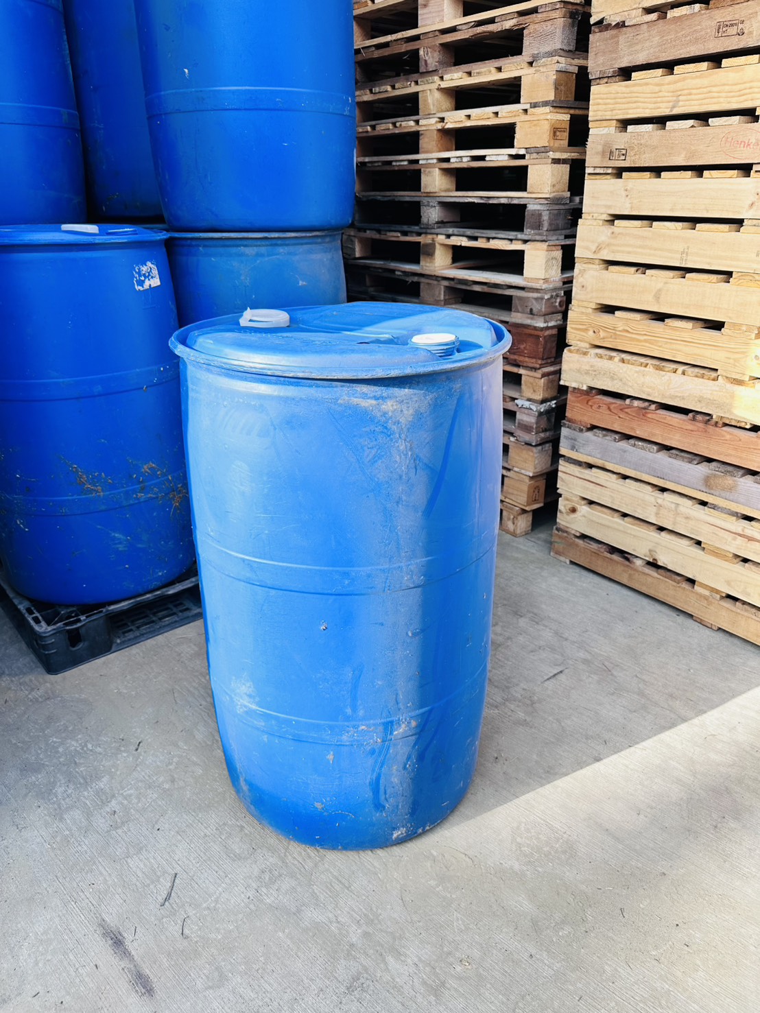 4.中古200L凸面藍桶(沒清洗)【D】B298(原裝食用焦糖色素)