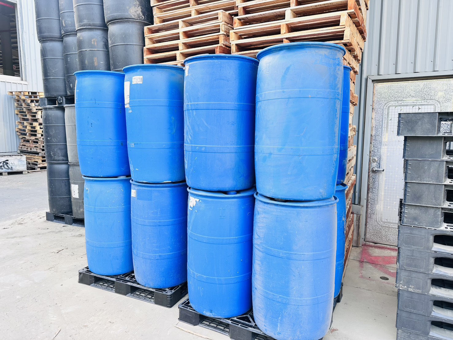 4.中古200L凸面藍桶(沒清洗)【D】B298(原裝食用焦糖色素)