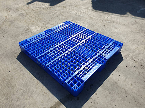 川字型塑膠棧板(二手塑膠棧板)120 x 110 x 15 (cm)