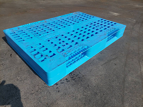 雙面板藥廠專用塑膠棧板 130x90x15cm 