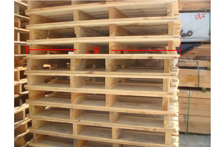 美式棧板-挖洞130 x 110 (cm)